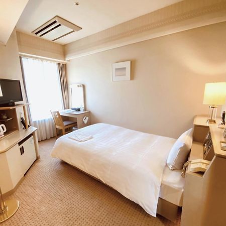 Smile Hotel Tokyo Nishikasai Bagian luar foto